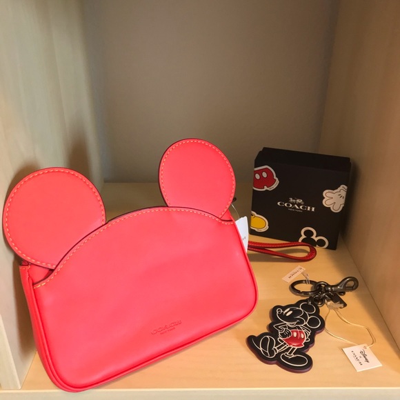 Disney Coach Black Bracelet with Mickey’s Shoe NWT - Picture 4 of 5